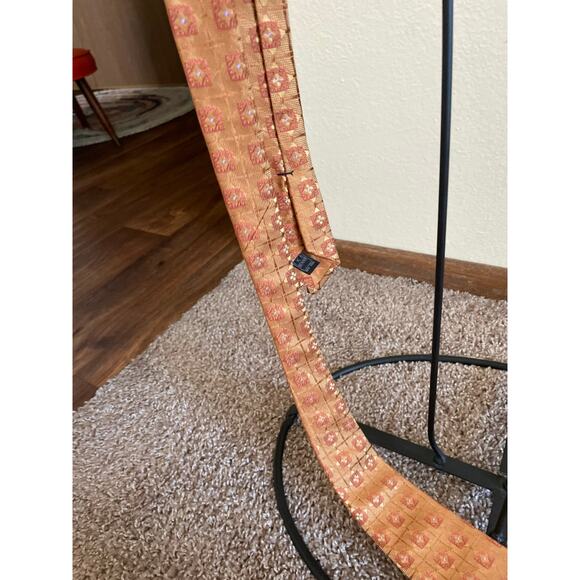 Ike Behar 100% Silk Mens Neck Tie Orange Gold Geometric Design - Picture 9 of 12